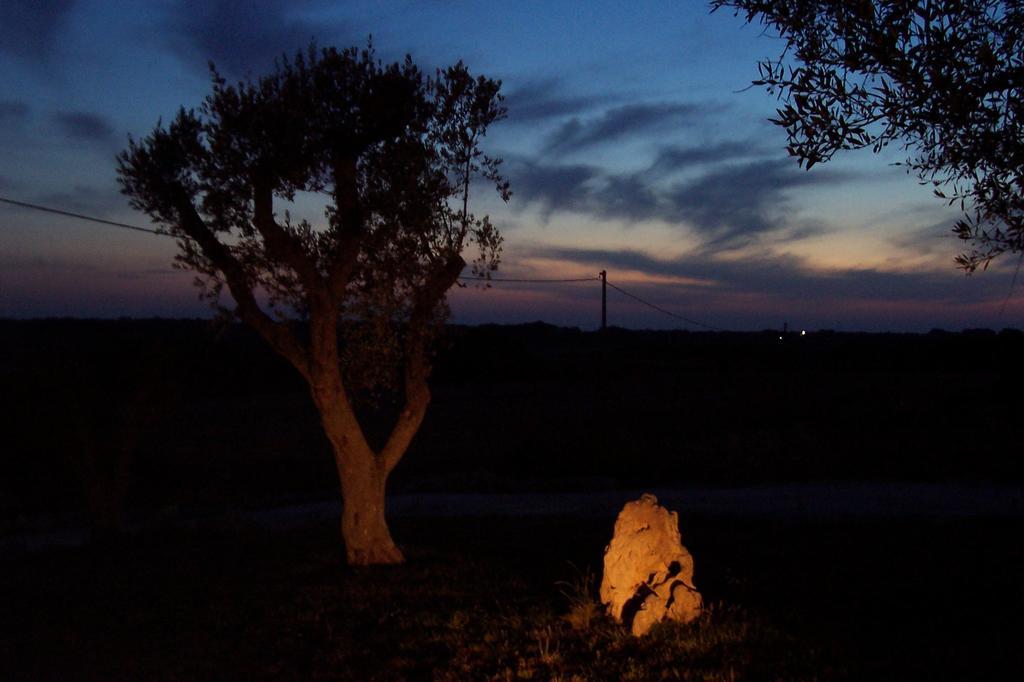 Agriturismo Tenuta Pozzello Torre dell'Orso Buitenkant foto